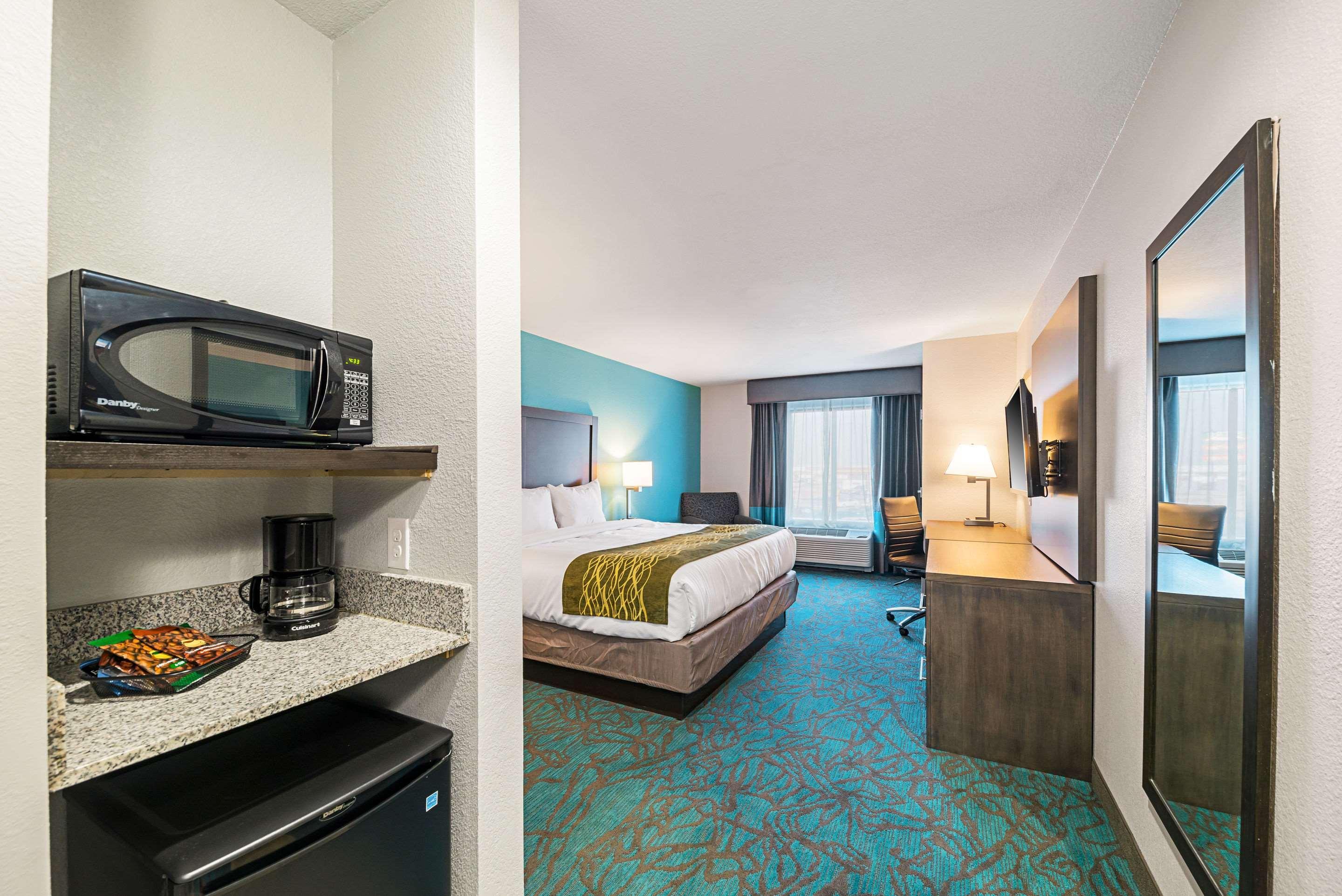 Comfort Inn & Suites Oklahoma City Near Bricktown מראה חיצוני תמונה