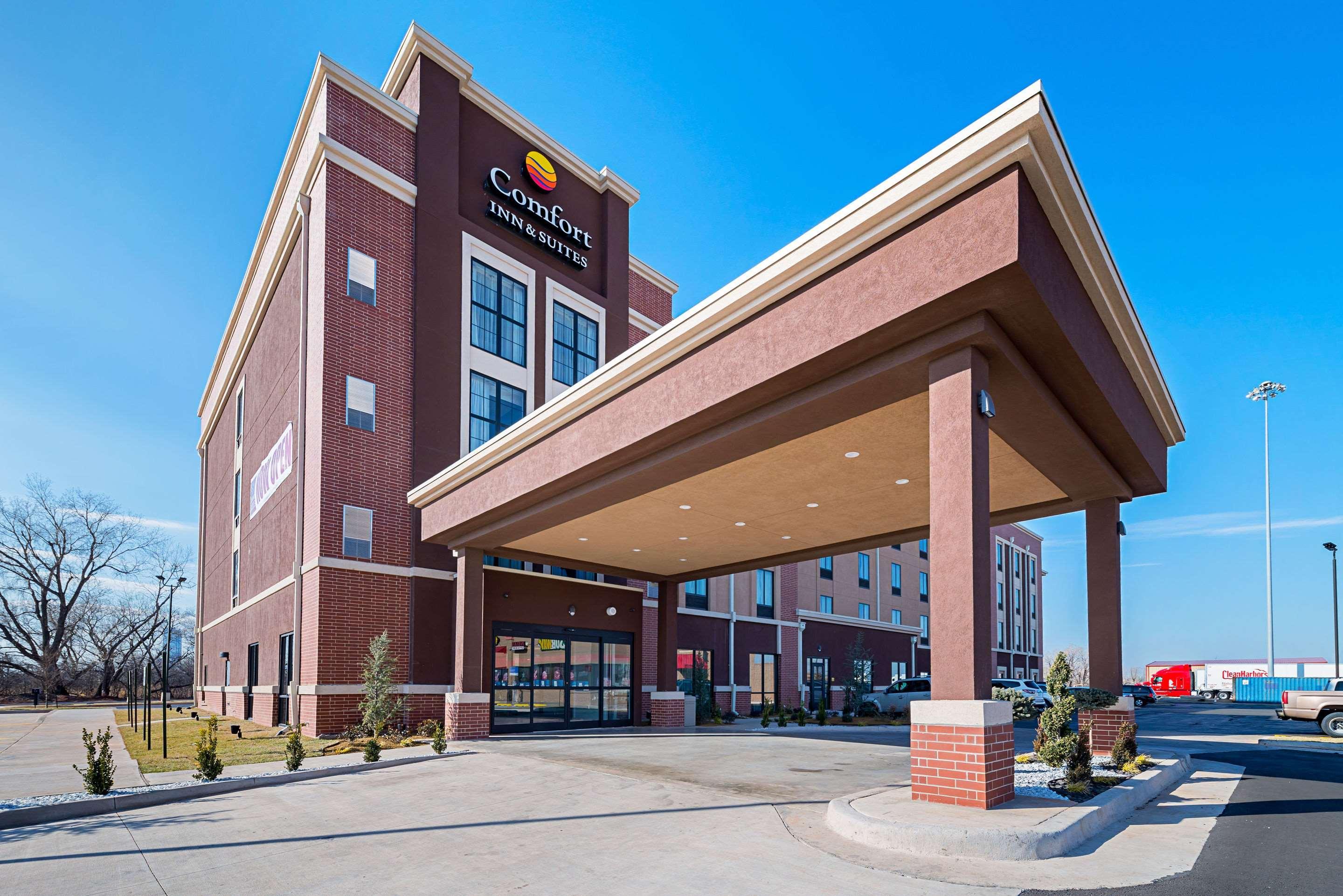 Comfort Inn & Suites Oklahoma City Near Bricktown מראה חיצוני תמונה