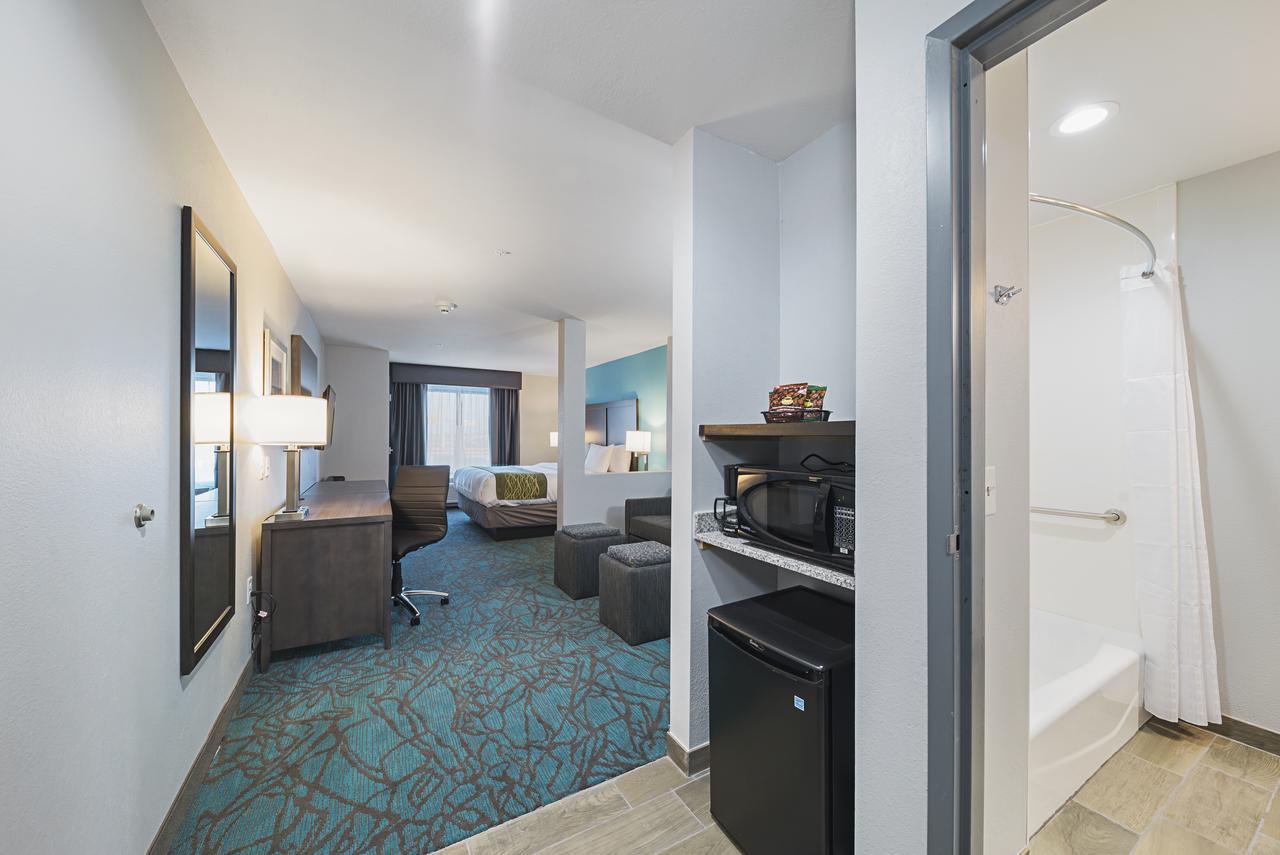 Comfort Inn & Suites Oklahoma City Near Bricktown מראה חיצוני תמונה